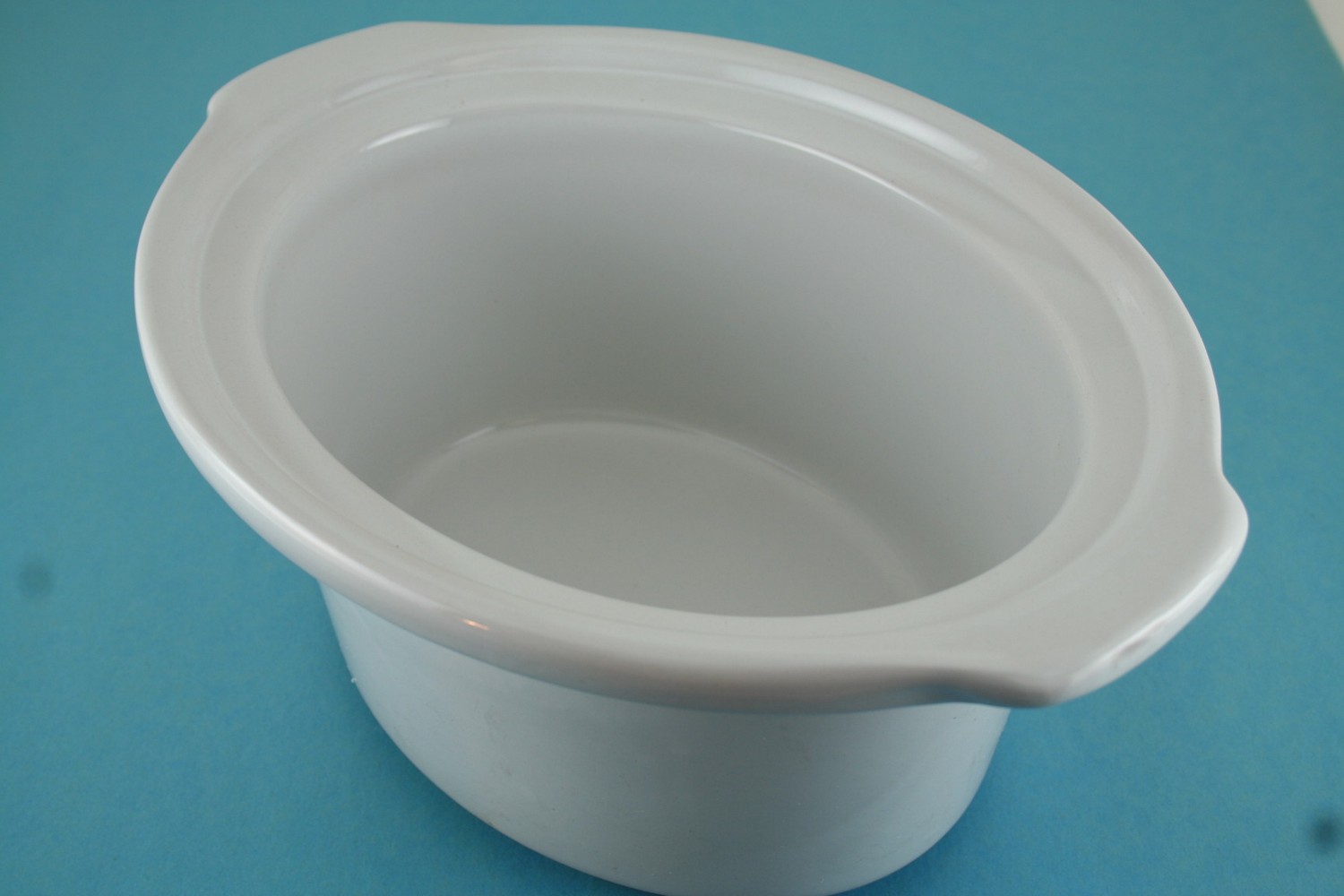 Crock-2.5/3 Qt, Oval, White