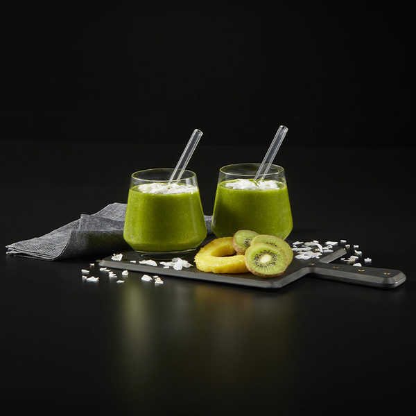 Spinach and Fruit Green Smoothie